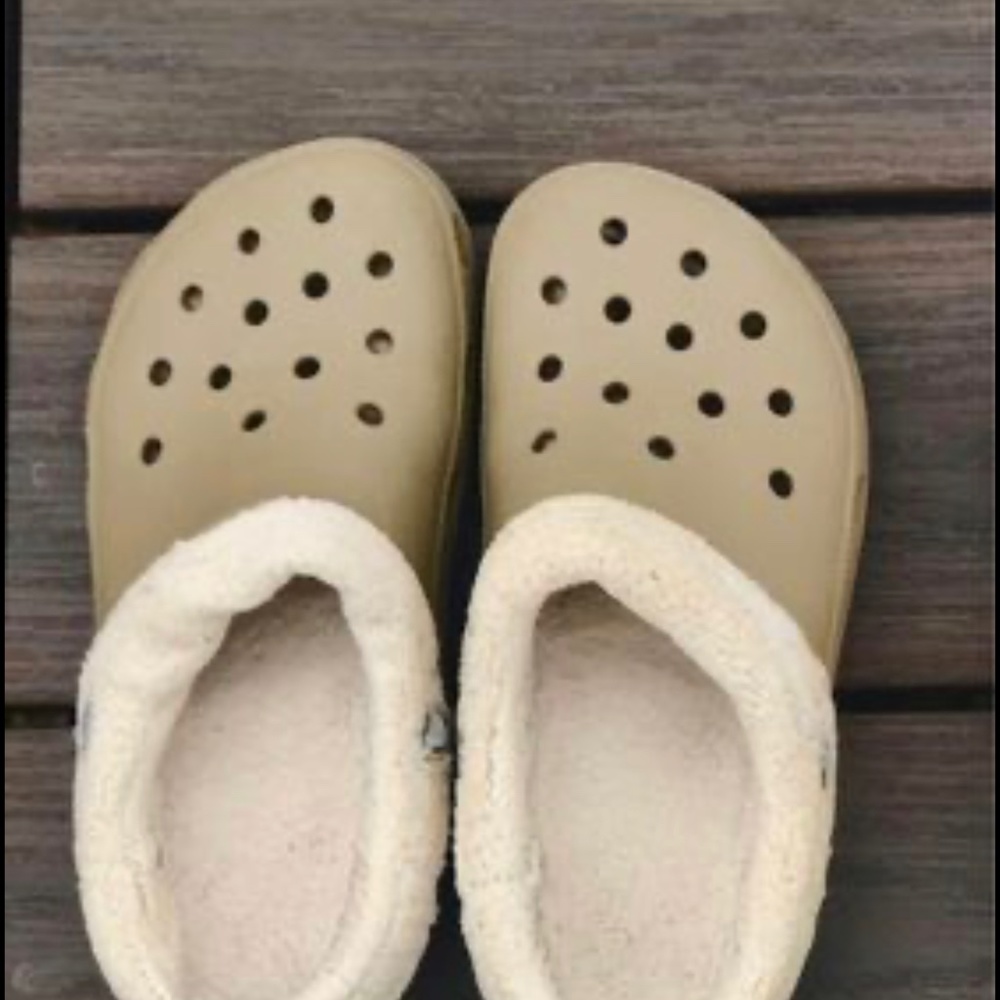 Original Crocs KIDS' CLASSIC LINED CLOG in Tan